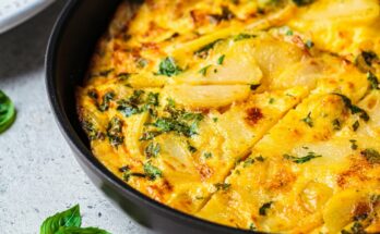 Diétás, spanyol zöldséges omlett serpenyőben