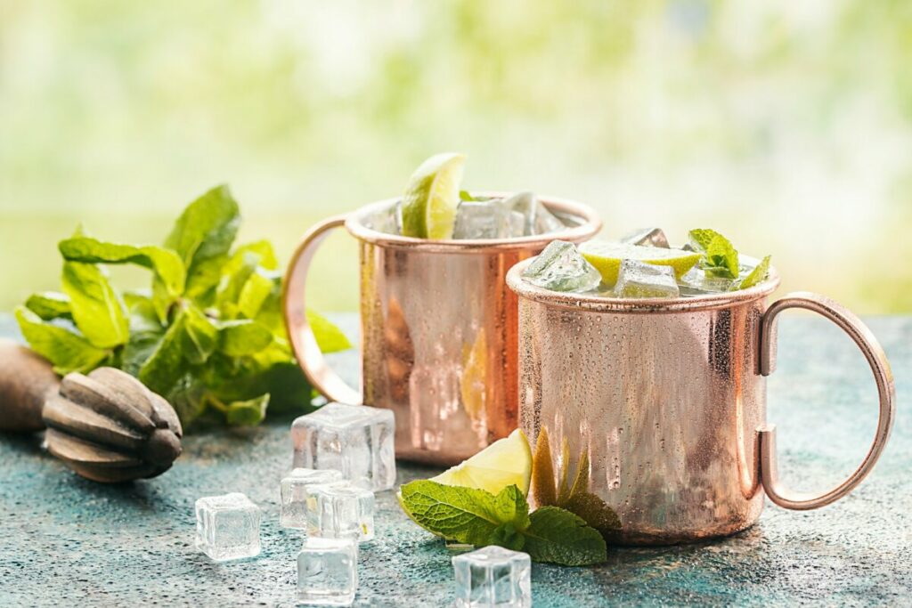 Két pohár Moscow mule koktél
